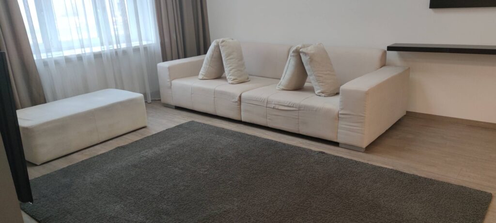 {"sha1":"a482089c4934e45adf057fbe3184abf7ff286576","ext":"jpg"}